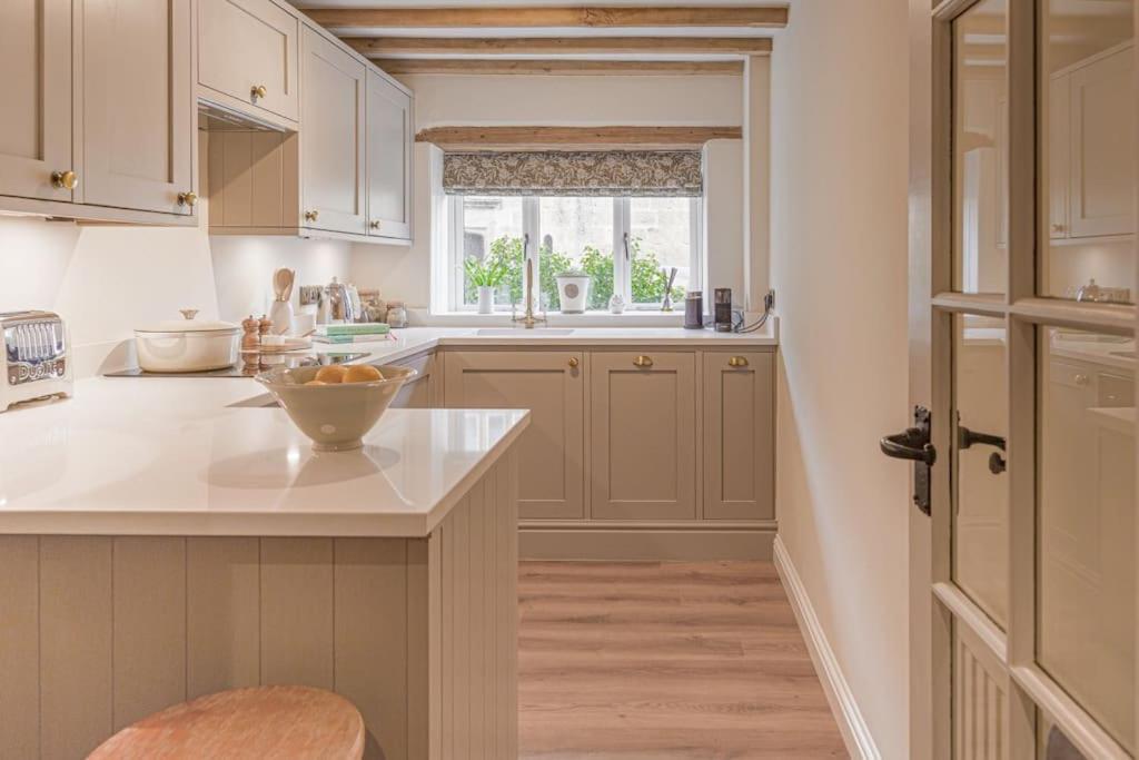 East Barn Cottage - Refurbished Barn Conversion! Weston Subedge Eksteriør billede