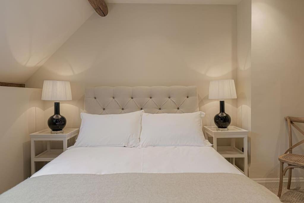 East Barn Cottage - Refurbished Barn Conversion! Weston Subedge Eksteriør billede