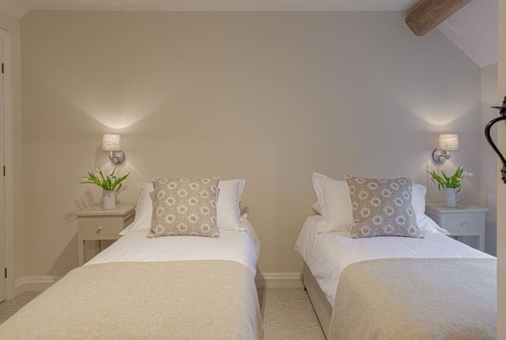 East Barn Cottage - Refurbished Barn Conversion! Weston Subedge Eksteriør billede